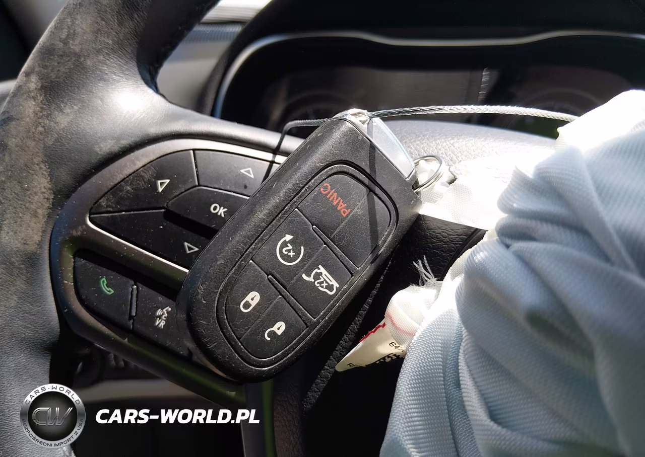 2019 Jeep Cherokee Limited 4X4 VIN:1C4PJMDX0KD451841 - 11