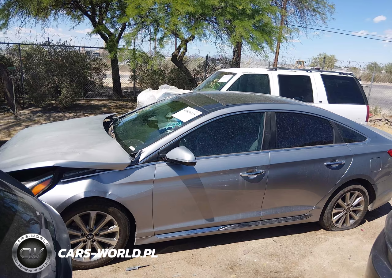 2016 Hyundai Sonata Limited VIN:5NPE34AF8GH351386 - 15