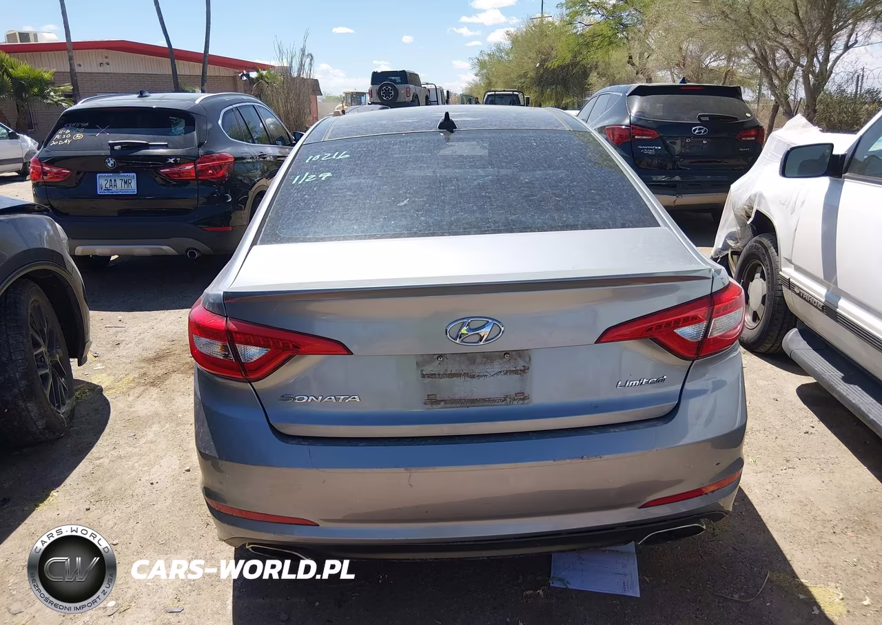 2016 Hyundai Sonata Limited VIN:5NPE34AF8GH351386 - 17