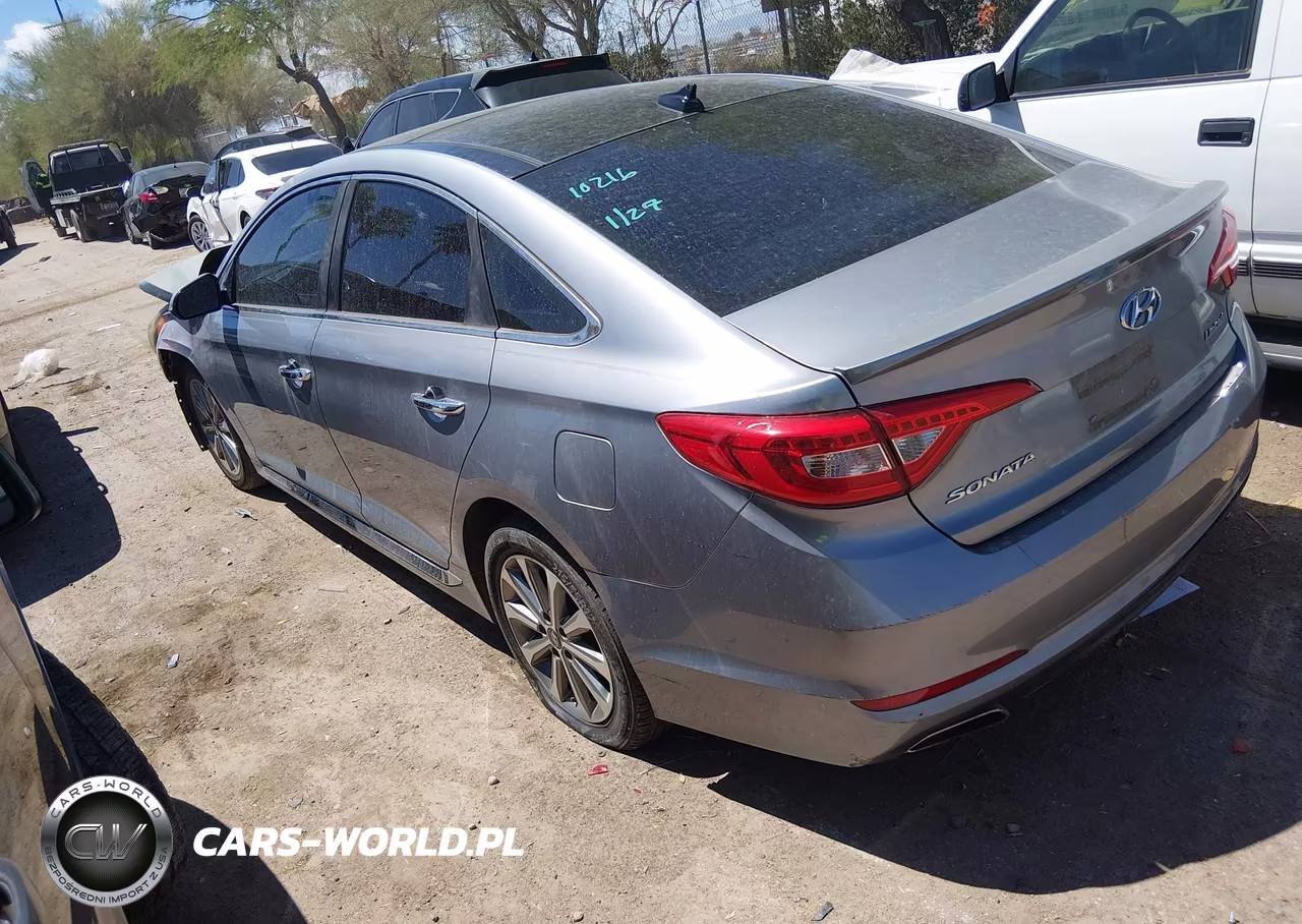 2016 Hyundai Sonata Limited VIN:5NPE34AF8GH351386 - 3