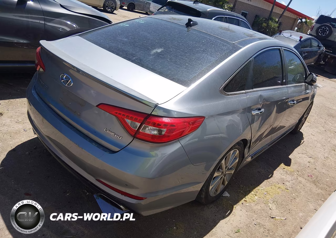 2016 Hyundai Sonata Limited VIN:5NPE34AF8GH351386 - 4