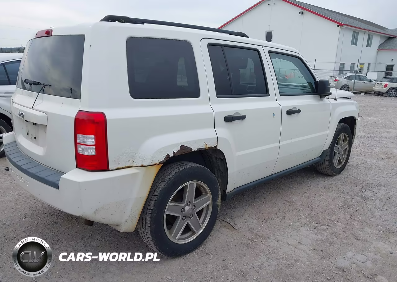 2008 Jeep Patriot Sport VIN:1J8FF28W68D528488 - 4