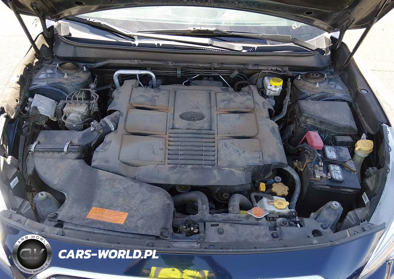 2018 Subaru Outback 3.6R Touring VIN:4S4BSETC4J3340575 - 10