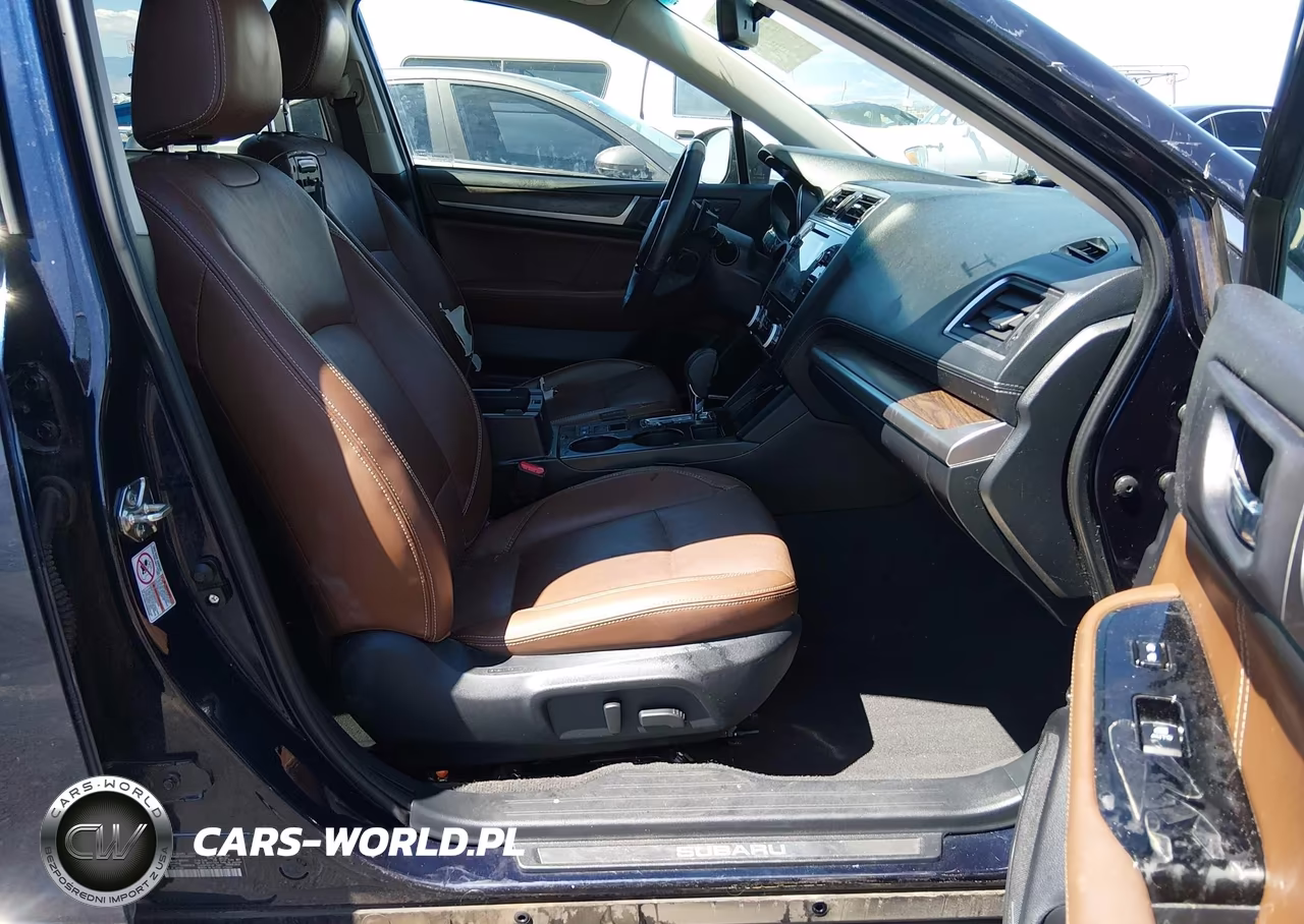 2018 Subaru Outback 3.6R Touring VIN:4S4BSETC4J3340575 - 5