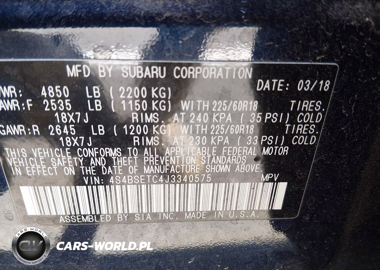 2018 Subaru Outback 3.6R Touring VIN:4S4BSETC4J3340575 - 9