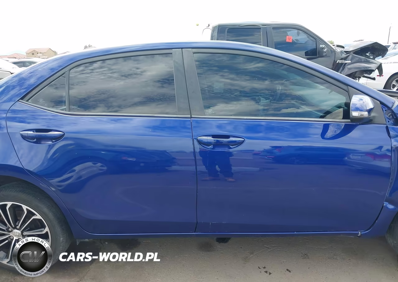 2015 Toyota Corolla S Plus VIN:5YFBURHE7FP268656 - 14