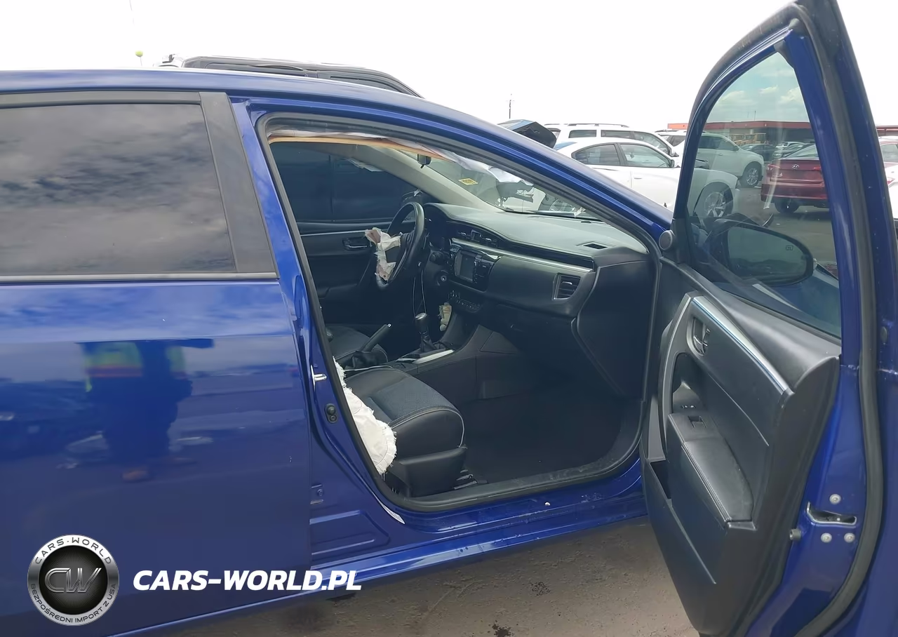 2015 Toyota Corolla S Plus VIN:5YFBURHE7FP268656 - 5