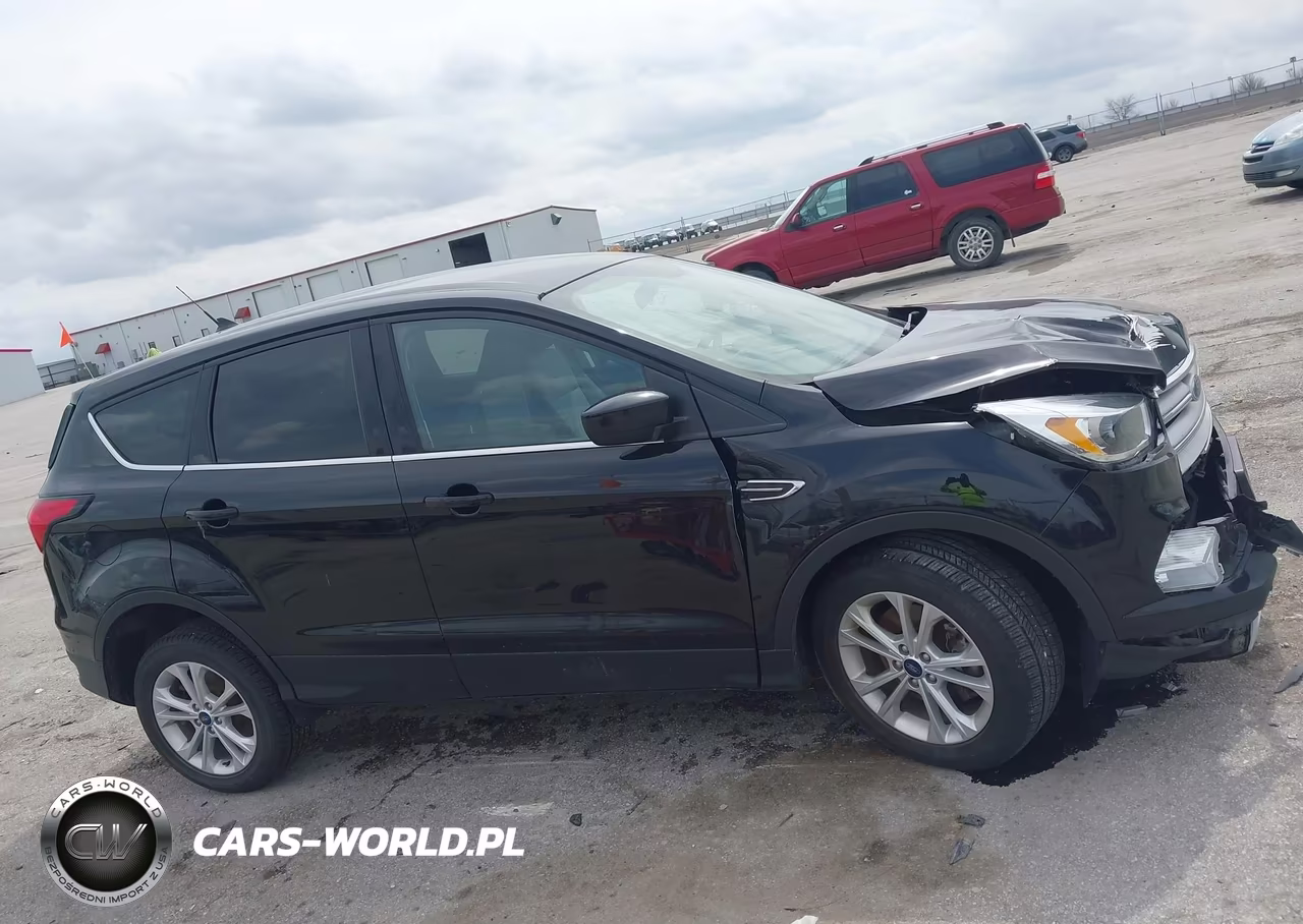 2019 Ford Escape Se VIN:1FMCU9GD6KUC34441 - 13