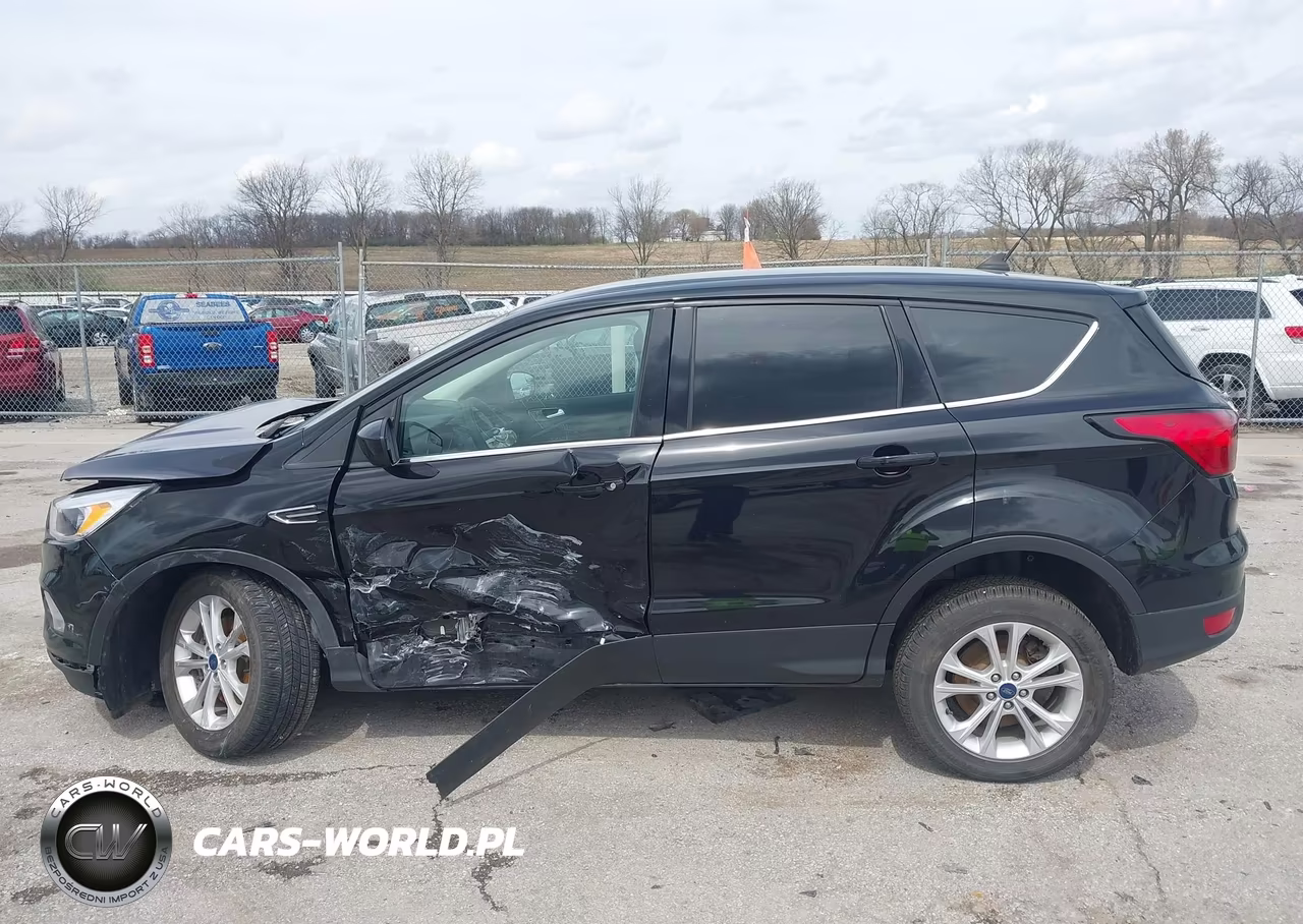 2019 Ford Escape Se VIN:1FMCU9GD6KUC34441 - 14
