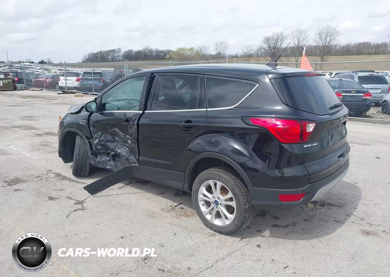 2019 Ford Escape Se VIN:1FMCU9GD6KUC34441 - 3