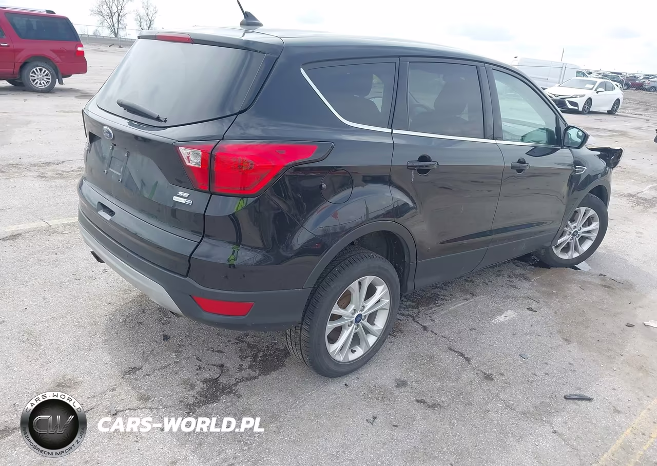 2019 Ford Escape Se VIN:1FMCU9GD6KUC34441 - 4