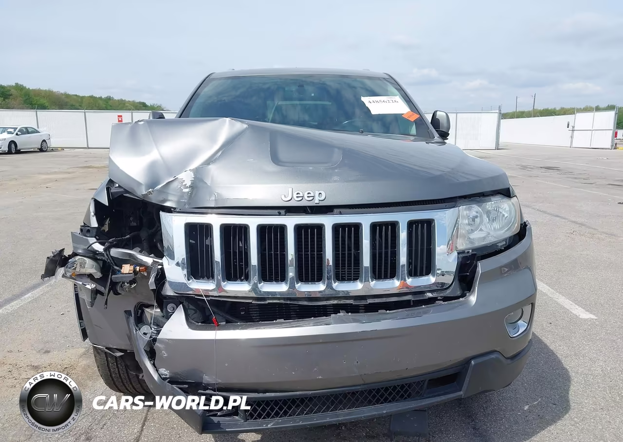 2012 Jeep Grand Cherokee Laredo VIN:1C4RJEAT6CC116302 - 6