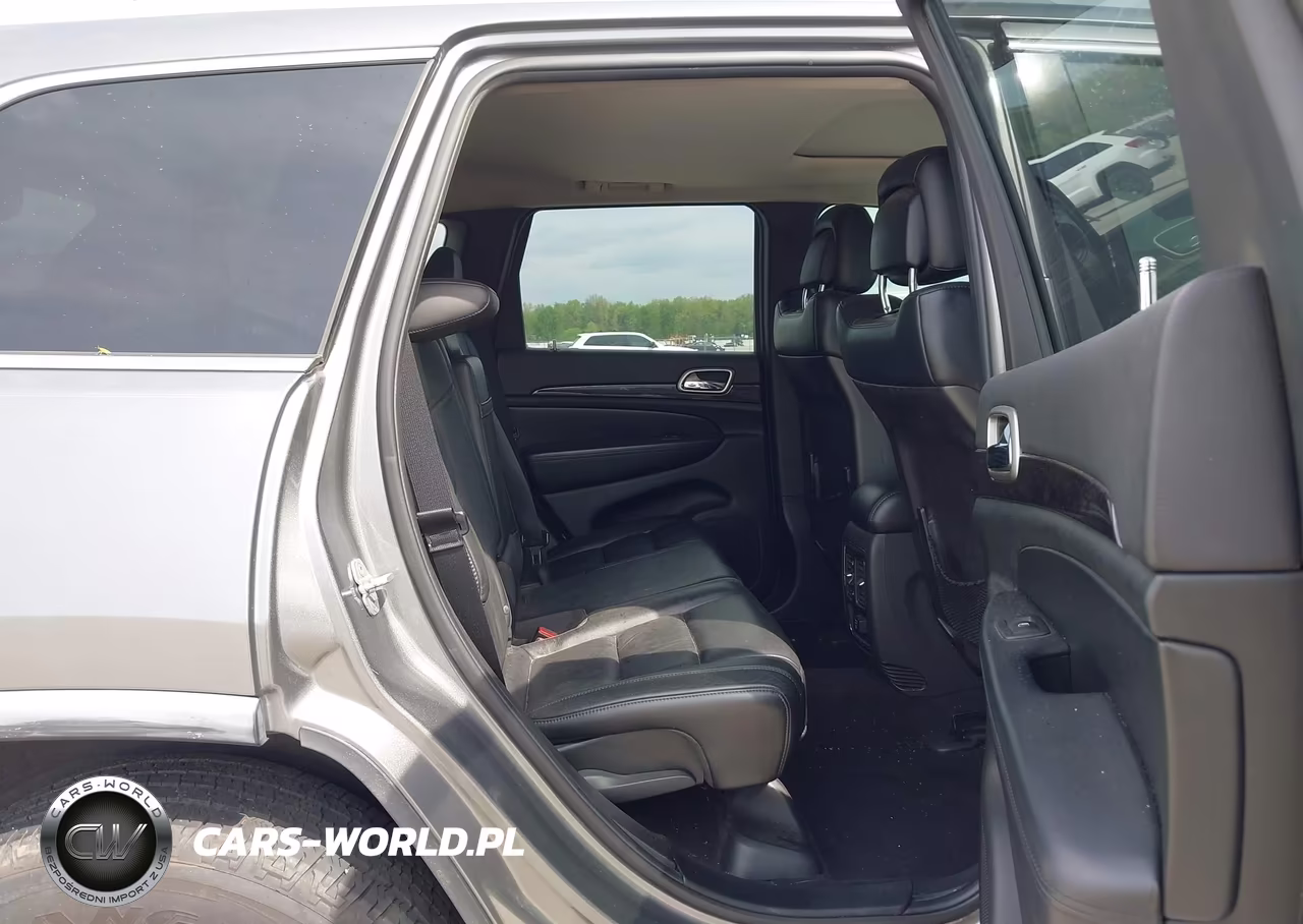 2012 Jeep Grand Cherokee Laredo VIN:1C4RJEAT6CC116302 - 8