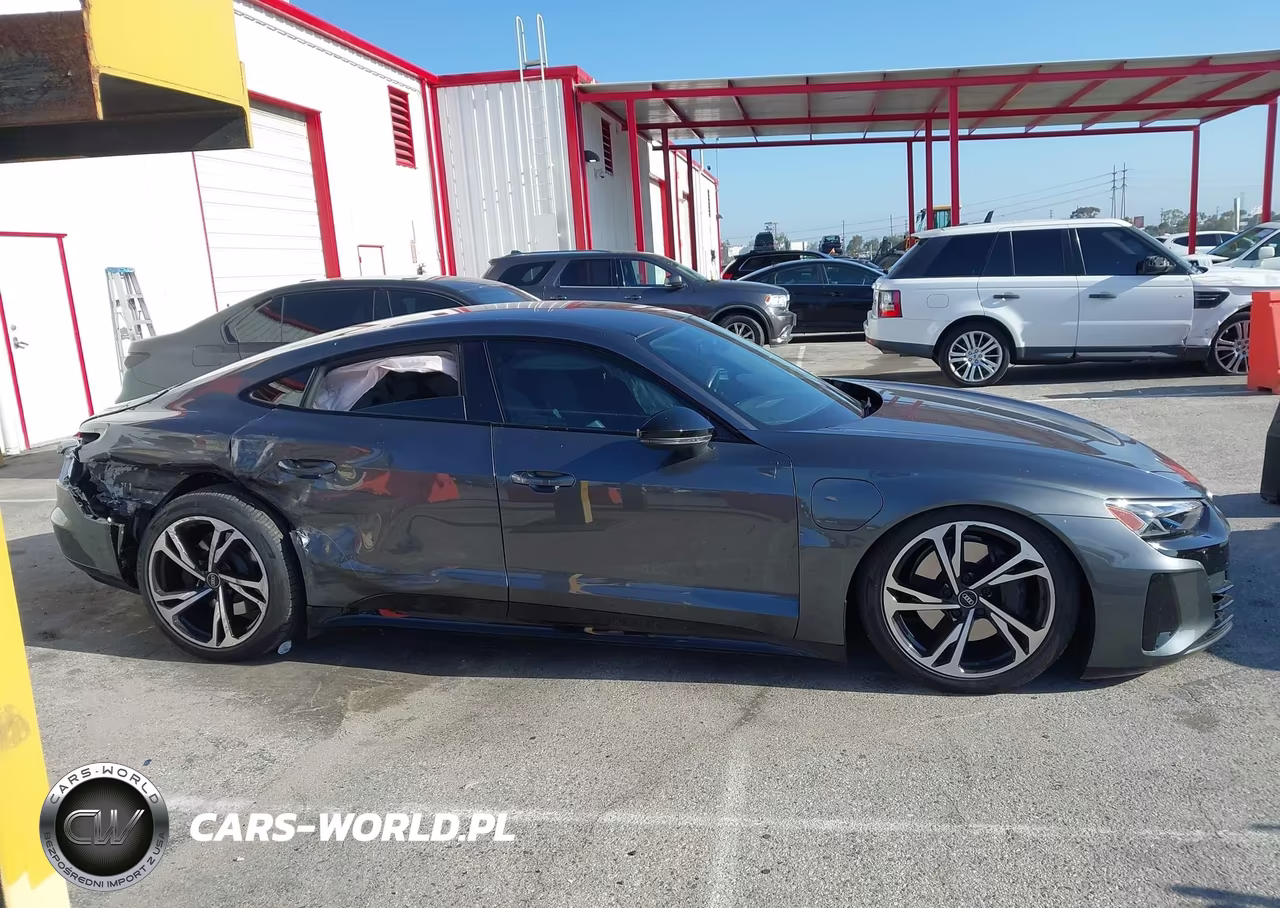 2023 Audi E-Tron Gt Premium Plus Quattro VIN:WAUCJBFW2P7004549 - 13