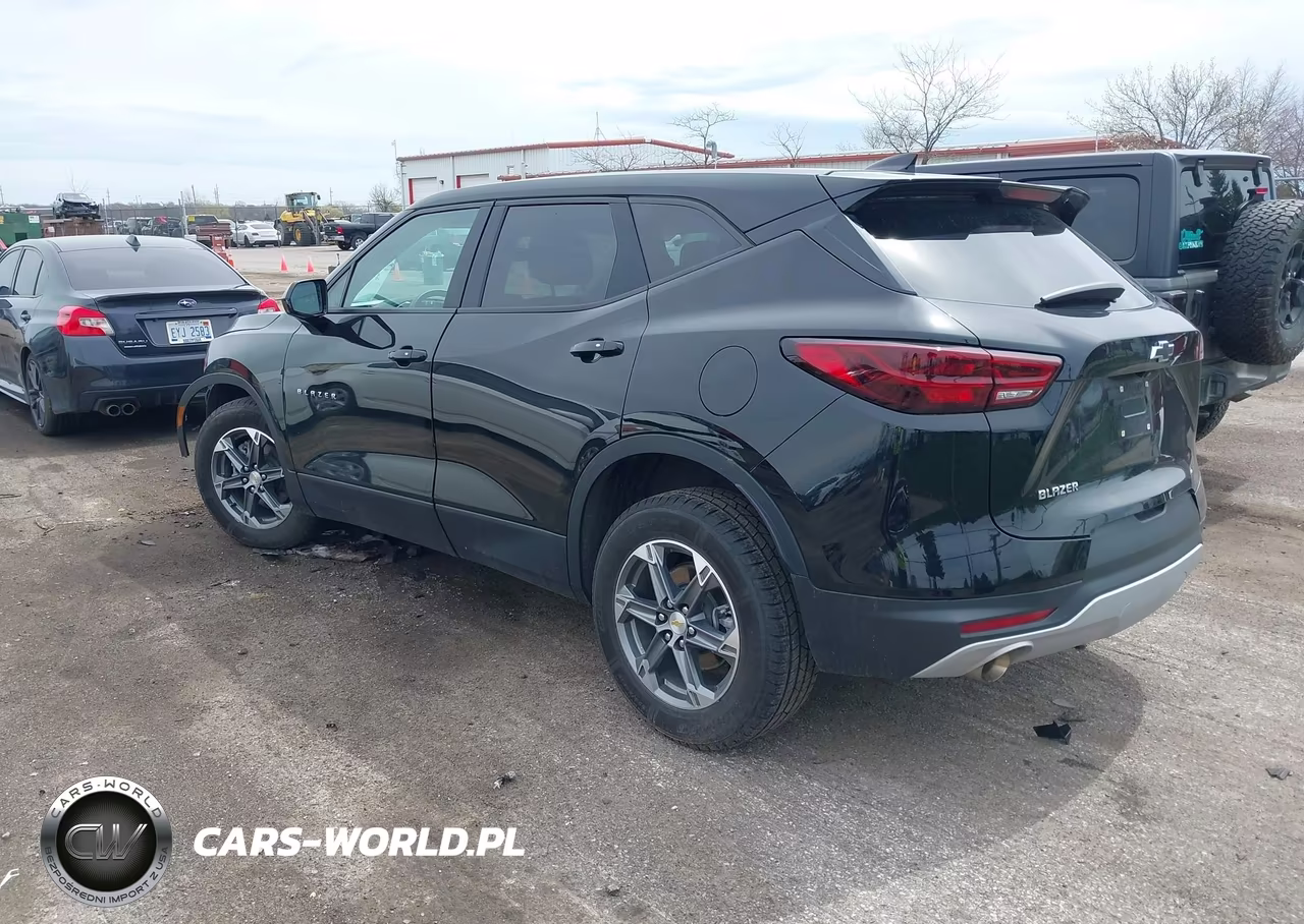2023 Chevrolet Blazer Fwd 2Lt VIN:3GNKBCR49PS111375 - 3
