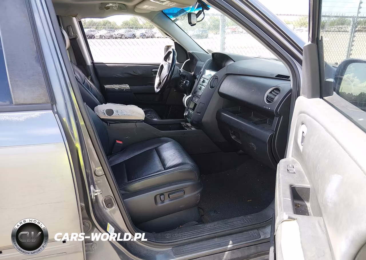 2010 Honda Pilot Touring VIN:5FNYF3H91AB010948 - 5