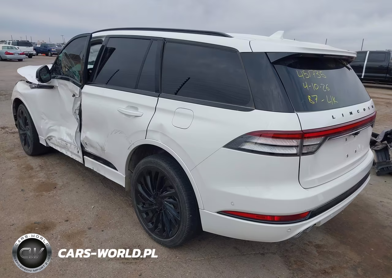 2023 Lincoln Aviator Reserve VIN:5LM5J7XC5PGL02809 - 3
