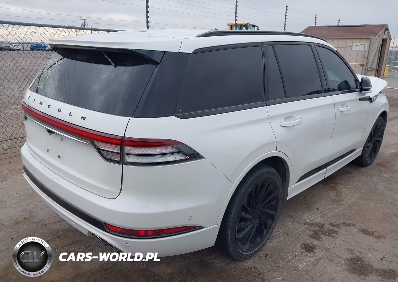 2023 Lincoln Aviator Reserve VIN:5LM5J7XC5PGL02809 - 4