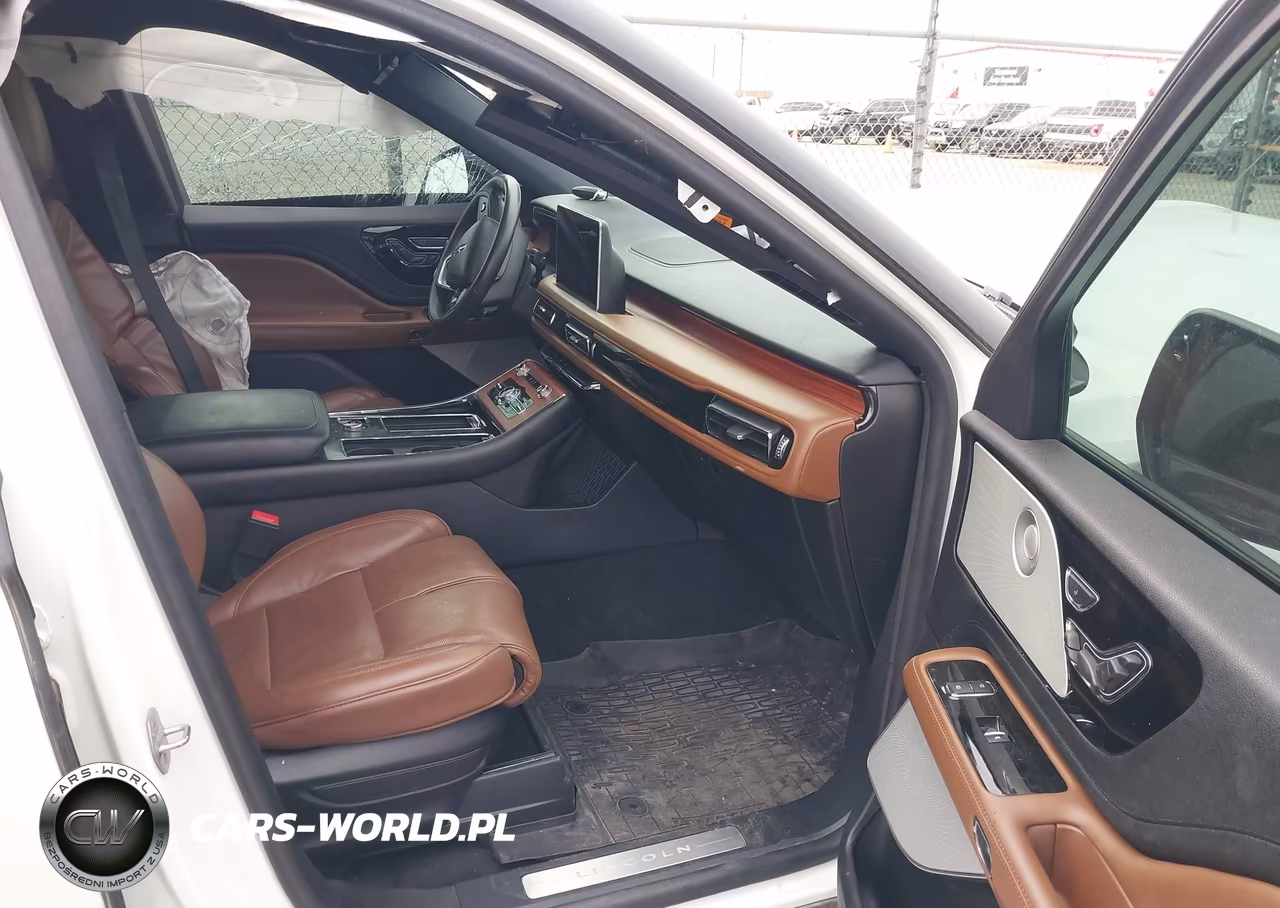2023 Lincoln Aviator Reserve VIN:5LM5J7XC5PGL02809 - 5