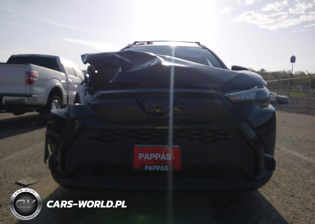 2024 Toyota Corolla Cross Hybrid Nightshade Edition VIN:7MUFBABG7RV055579 - 12