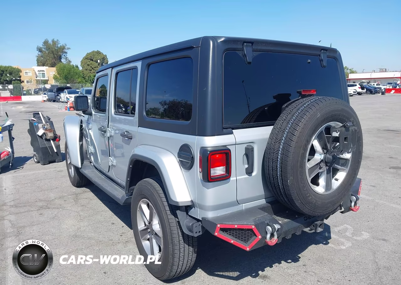 2022 Jeep Wrangler Unlimited Sahara 4X4 VIN:1C4HJXEG0NW248946 - 3