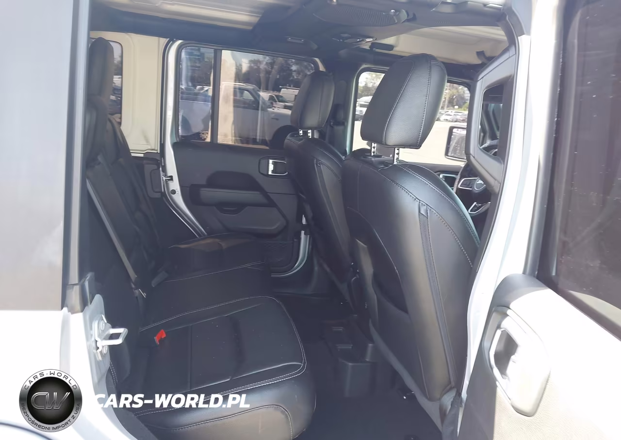 2022 Jeep Wrangler Unlimited Sahara 4X4 VIN:1C4HJXEG0NW248946 - 8