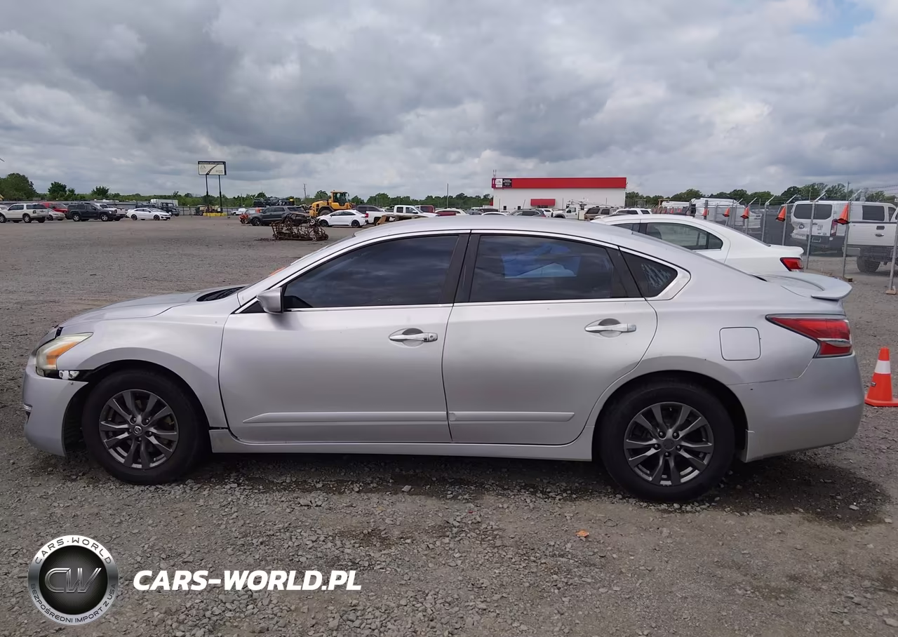 2015 Nissan Altima 2.5 S VIN:1N4AL3AP6FC569568 - 14