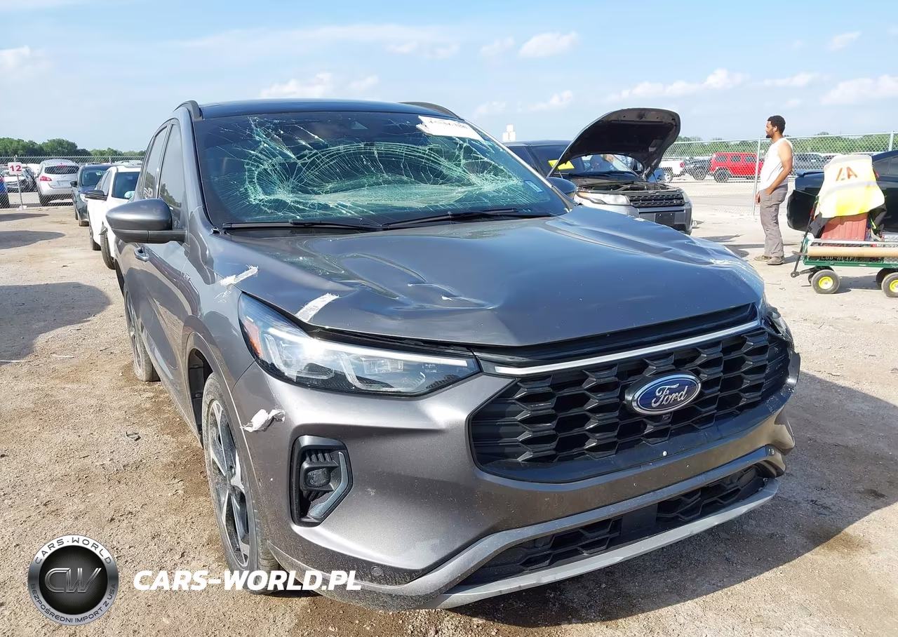 2023 Ford Escape St-Line Elite – zdjęcie 1 z 16