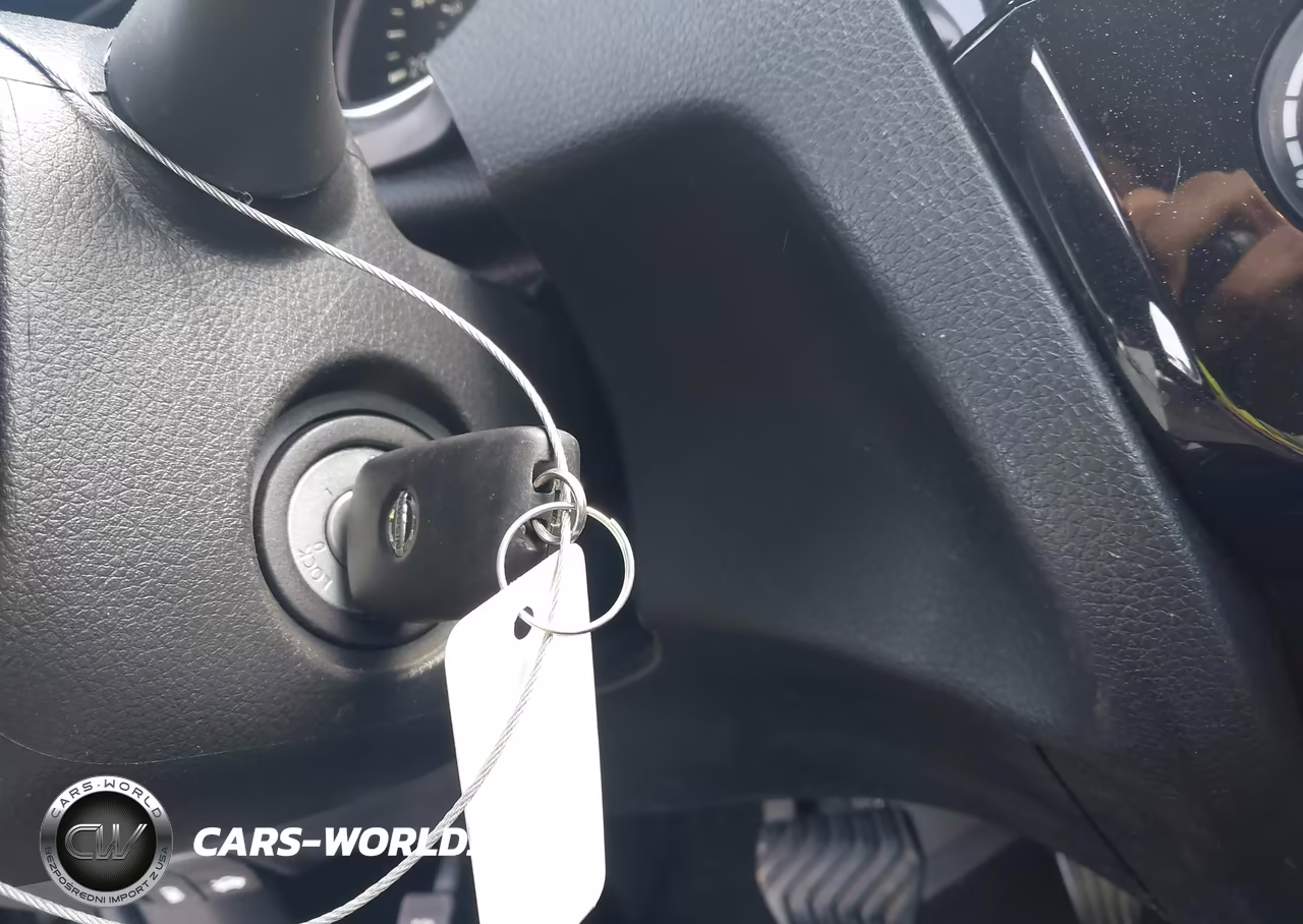 2018 Nissan Rogue Sport S VIN:JN1BJ1CP4JW155799 - 11