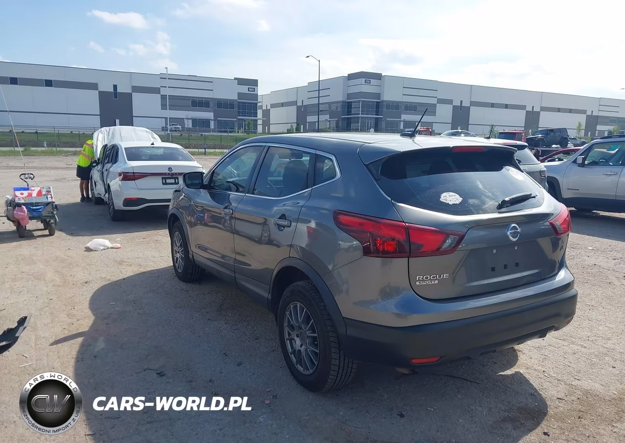 2018 Nissan Rogue Sport S VIN:JN1BJ1CP4JW155799 - 3