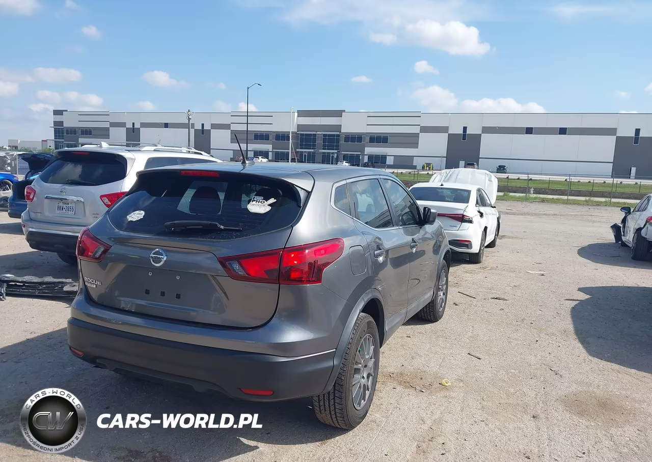 2018 Nissan Rogue Sport S VIN:JN1BJ1CP4JW155799 - 4