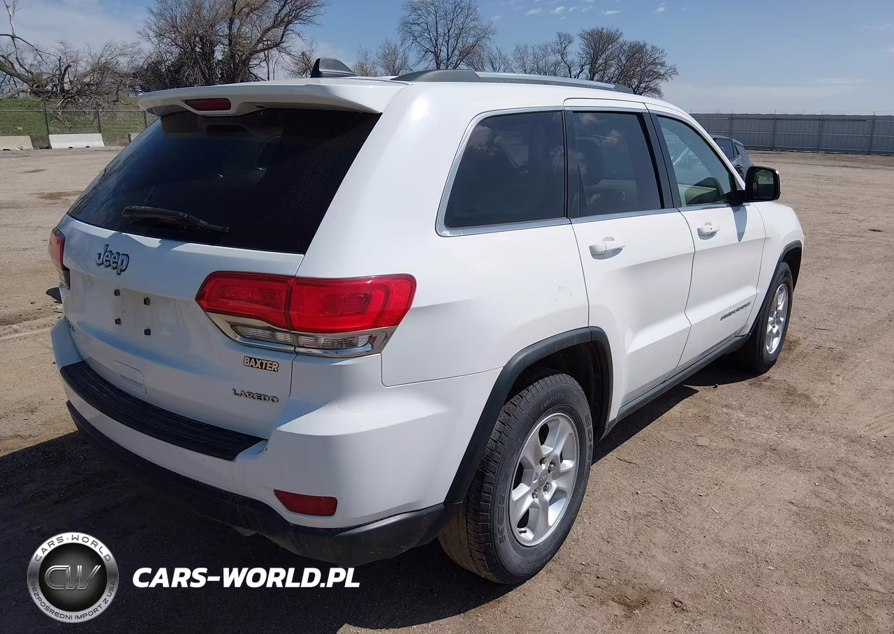2014 Jeep Grand Cherokee Laredo VIN:1C4RJFAG6EC162983 - 4