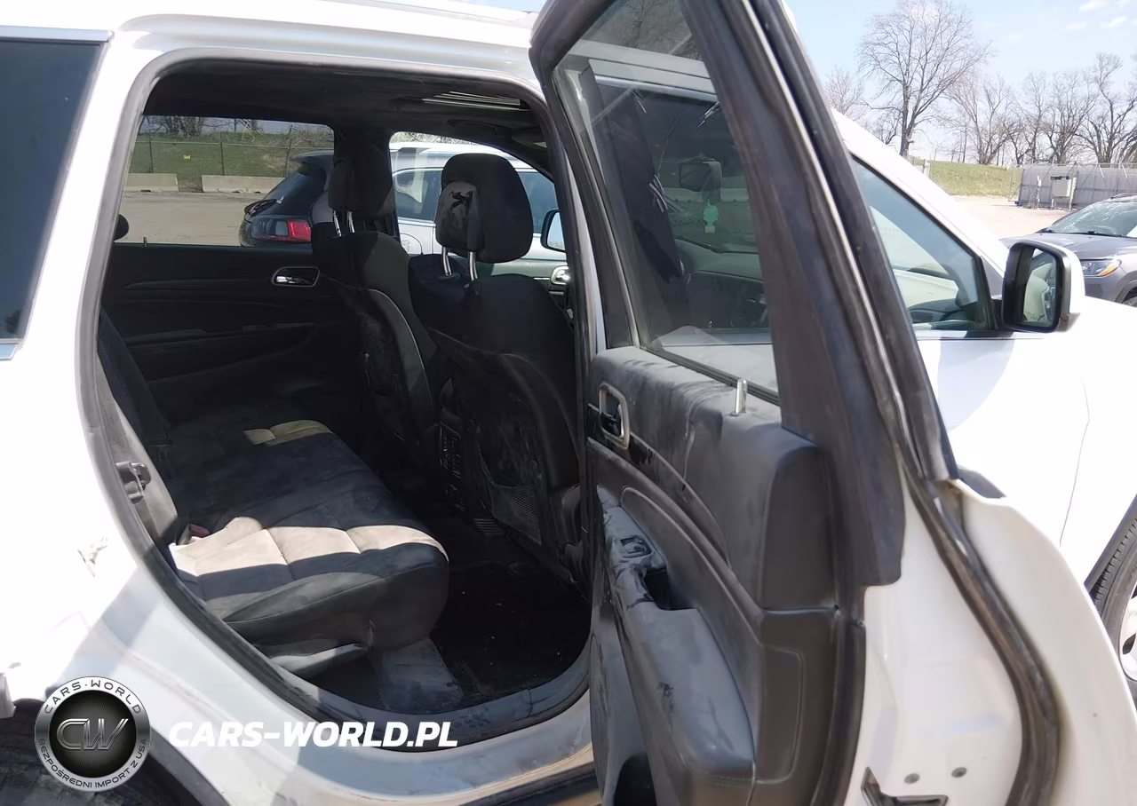 2014 Jeep Grand Cherokee Laredo VIN:1C4RJFAG6EC162983 - 8