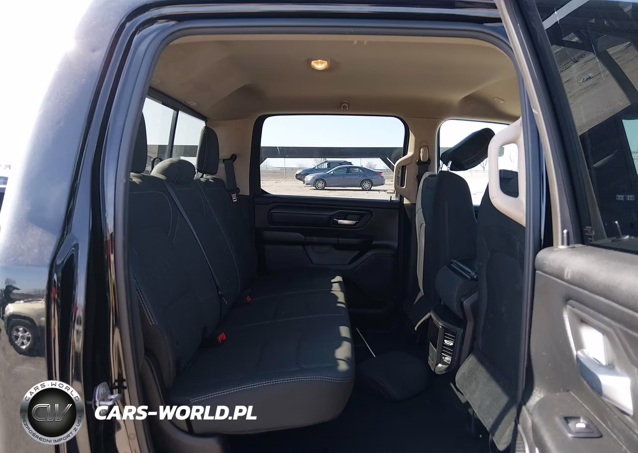 2019 Ram 1500 Tradesman 4X4 5'7 Box VIN:1C6SRFGT0KN613749 - 8