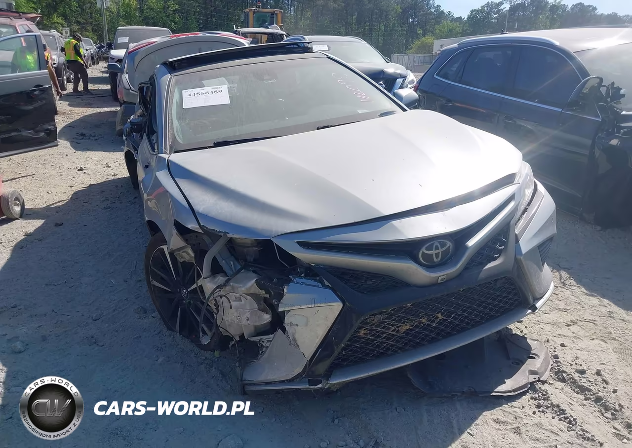 2018 Toyota Camry Xse – zdjęcie 1 z 15