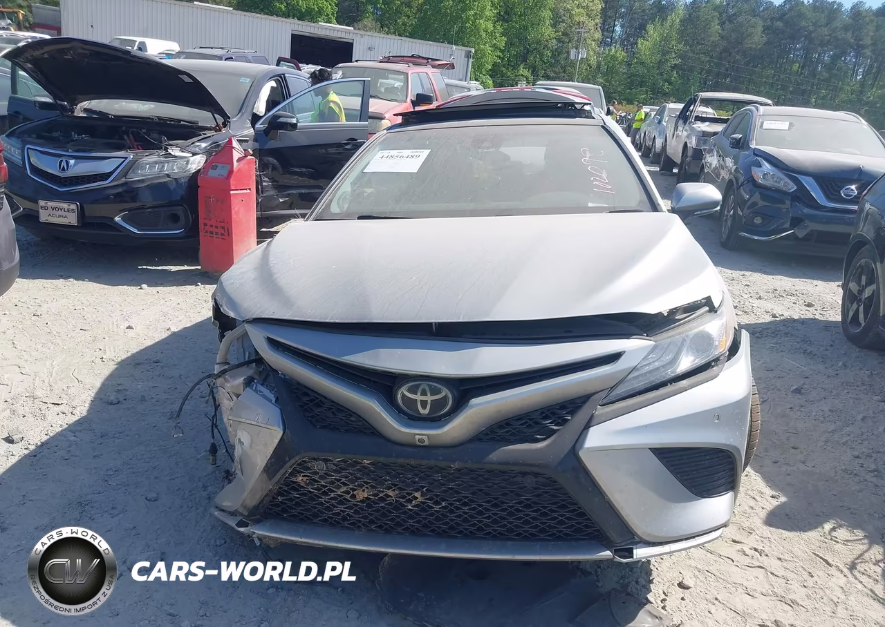 2018 Toyota Camry Xse VIN:4T1B61HK2JU102098 - 11