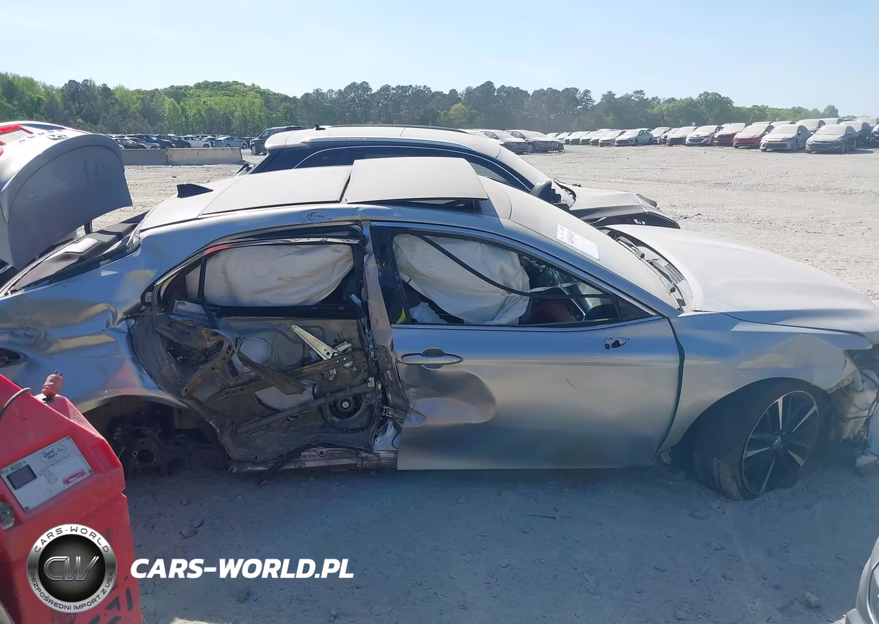 2018 Toyota Camry Xse VIN:4T1B61HK2JU102098 - 12