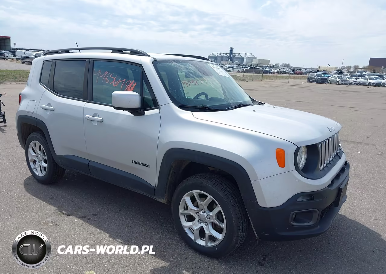 2015 Jeep Renegade Latitude – zdjęcie 1 z 16