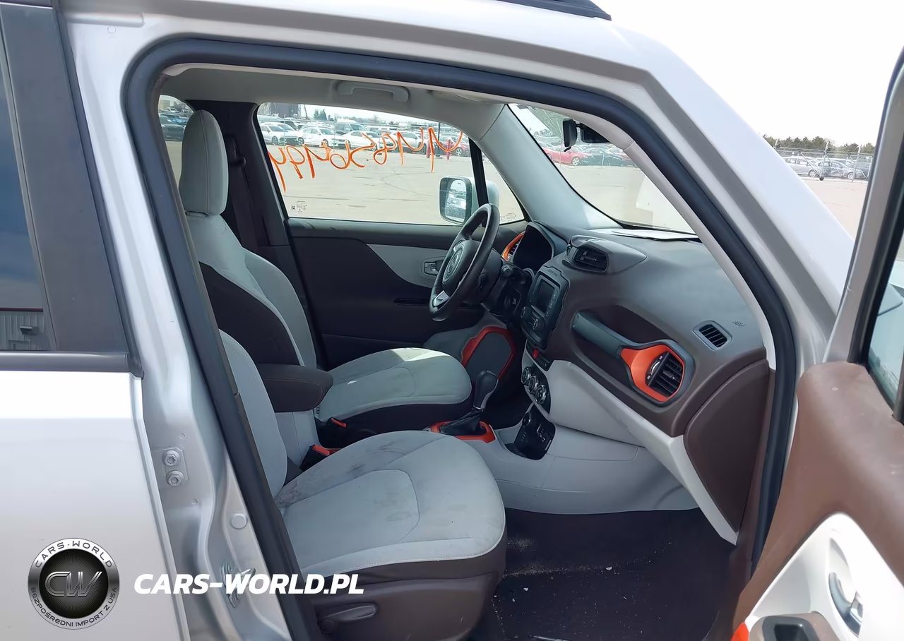 2015 Jeep Renegade Latitude VIN:ZACCJBBT0FPB76094 - 5
