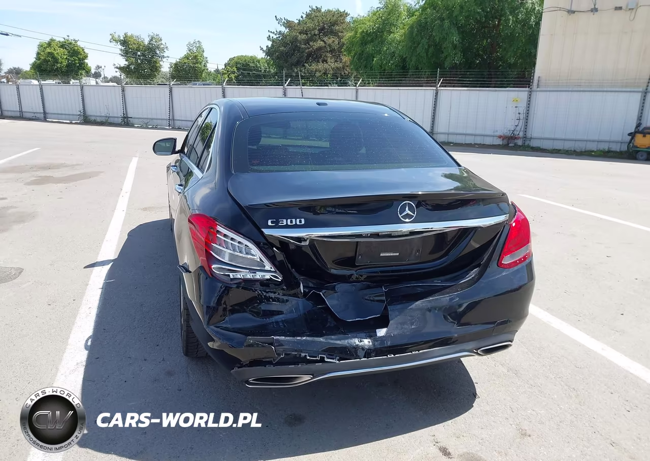 2015 Mercedes-Benz C 300 VIN:55SWF4JB4FU071470 - 16