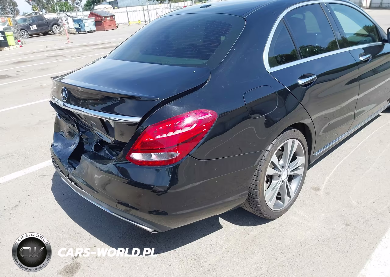 2015 Mercedes-Benz C 300 VIN:55SWF4JB4FU071470 - 17