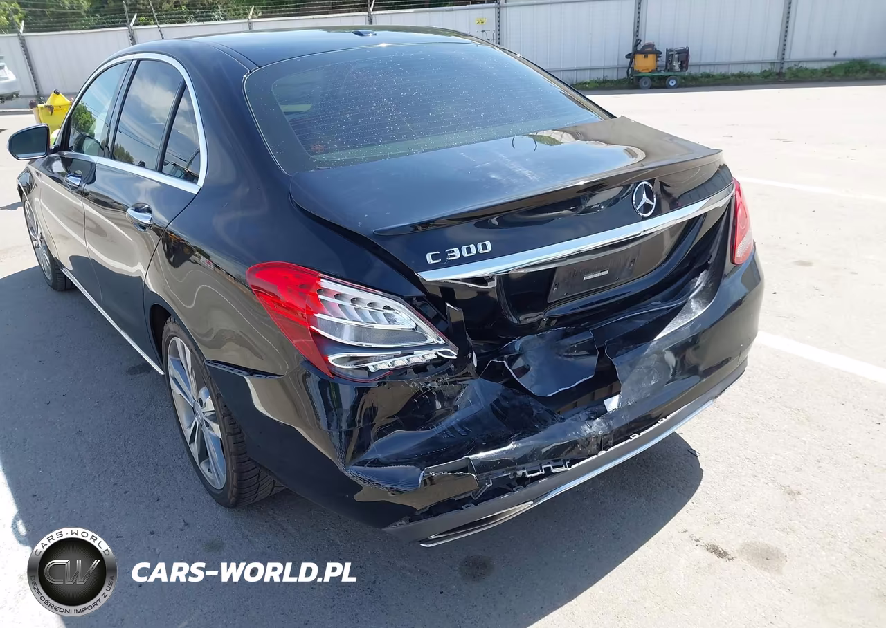 2015 Mercedes-Benz C 300 VIN:55SWF4JB4FU071470 - 6