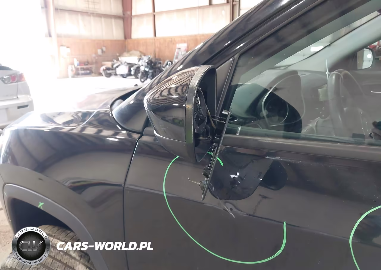 2019 Jeep Compass Altitude 4X4 VIN:3C4NJDBB1KT744124 - 17