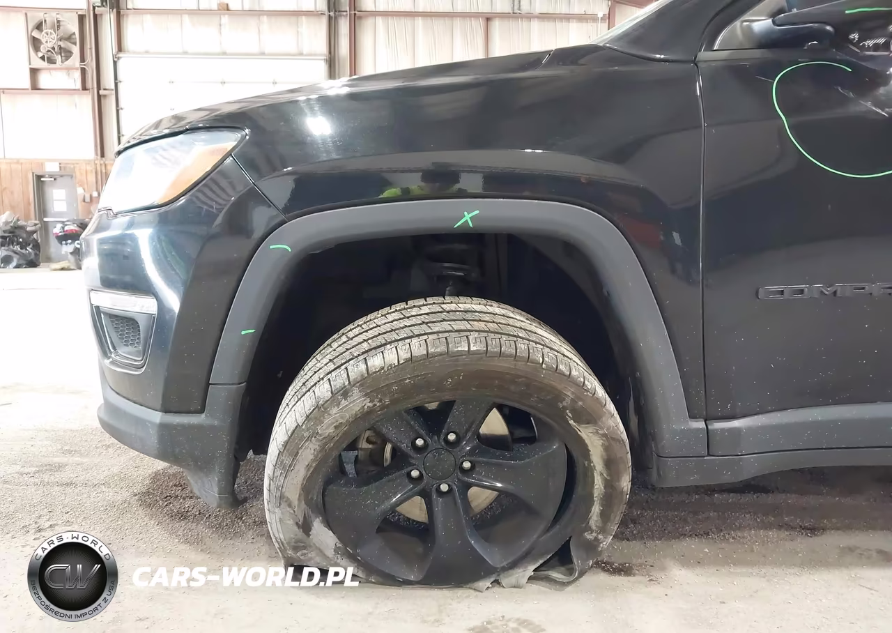 2019 Jeep Compass Altitude 4X4 VIN:3C4NJDBB1KT744124 - 6