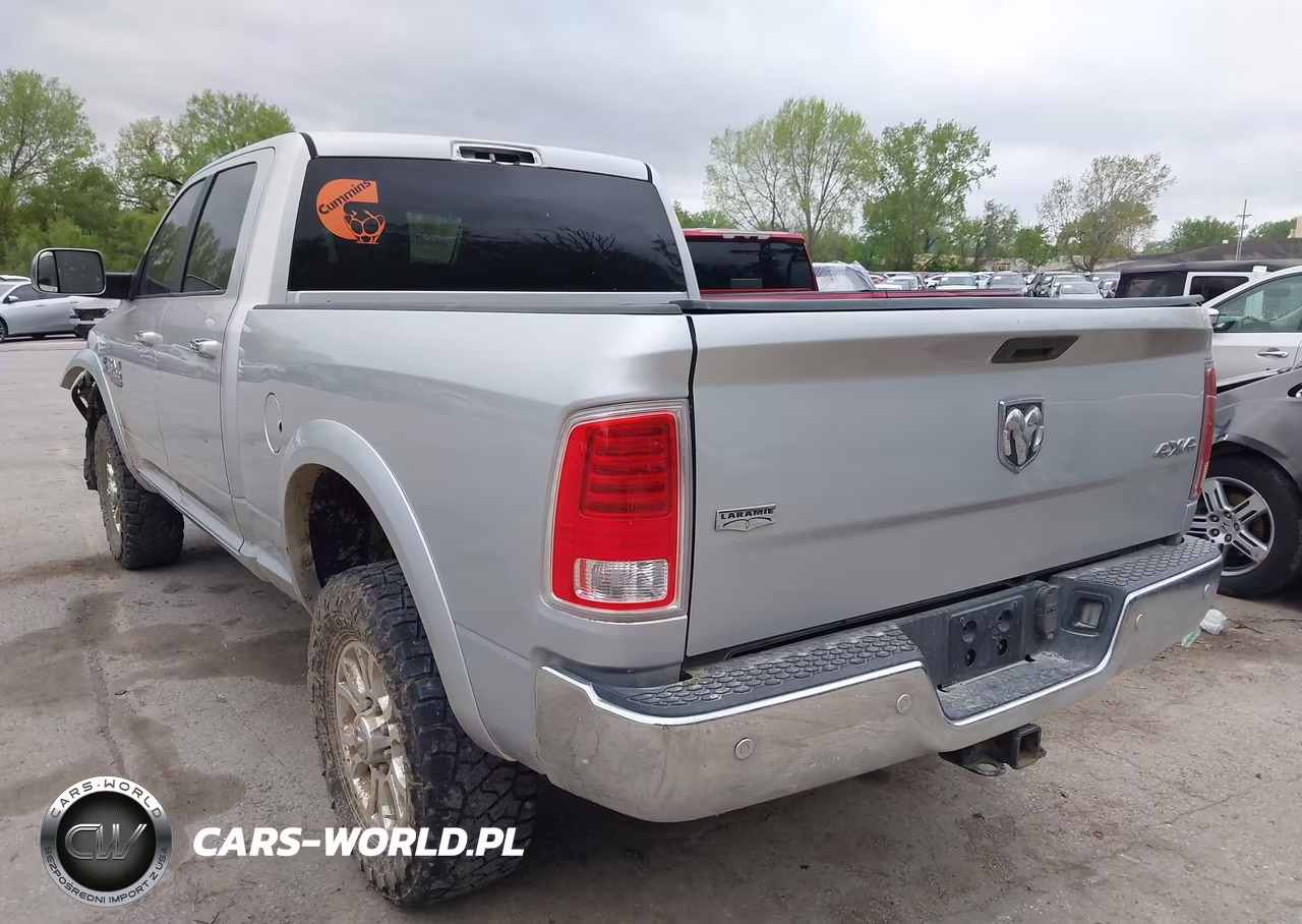2017 Ram 2500 Laramie 4X4 6'4 Box VIN:3C6UR5FL5HG606088 - 3