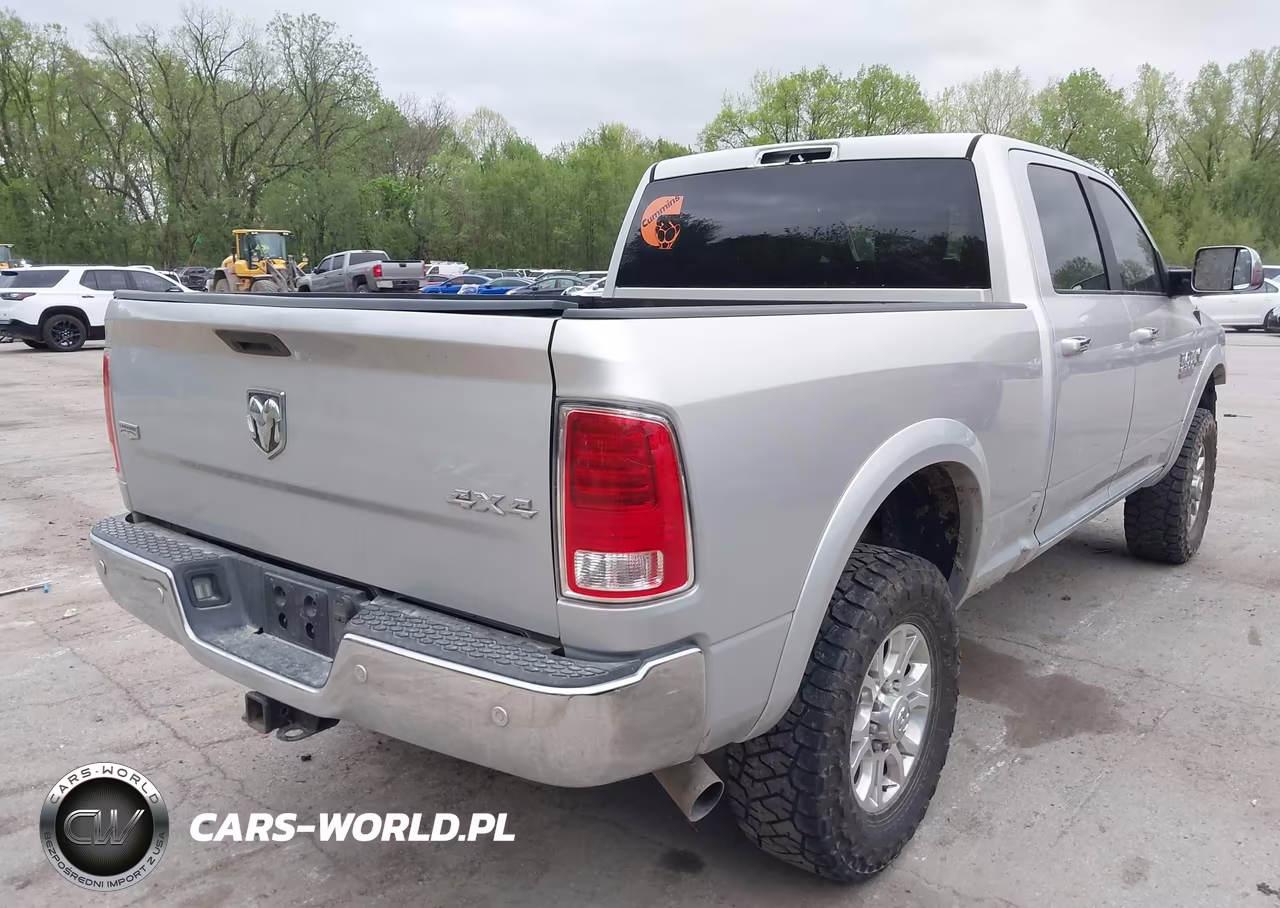 2017 Ram 2500 Laramie 4X4 6'4 Box VIN:3C6UR5FL5HG606088 - 4