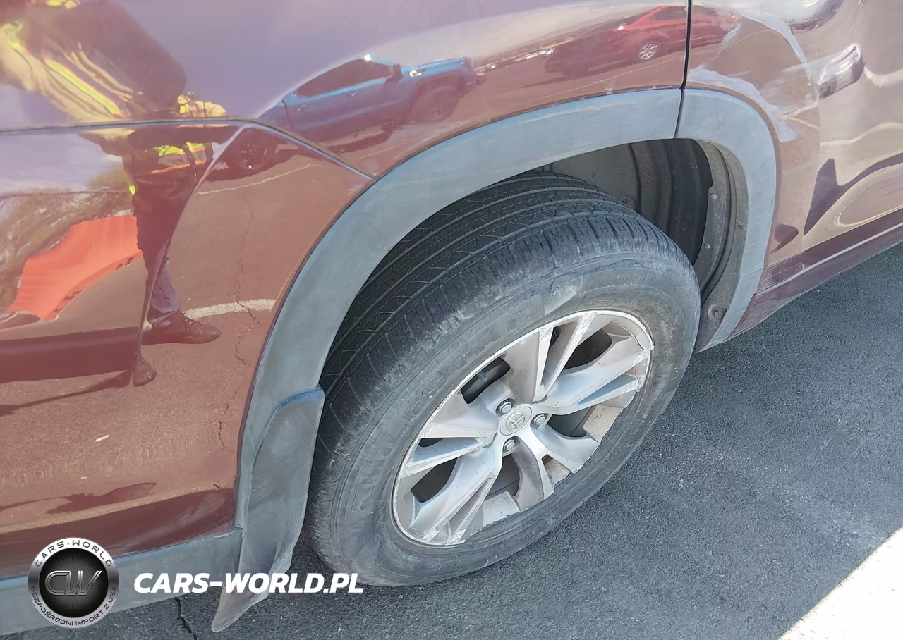 2014 Toyota Highlander Le Plus V6 VIN:5TDBKRFH9ES037914 - 6