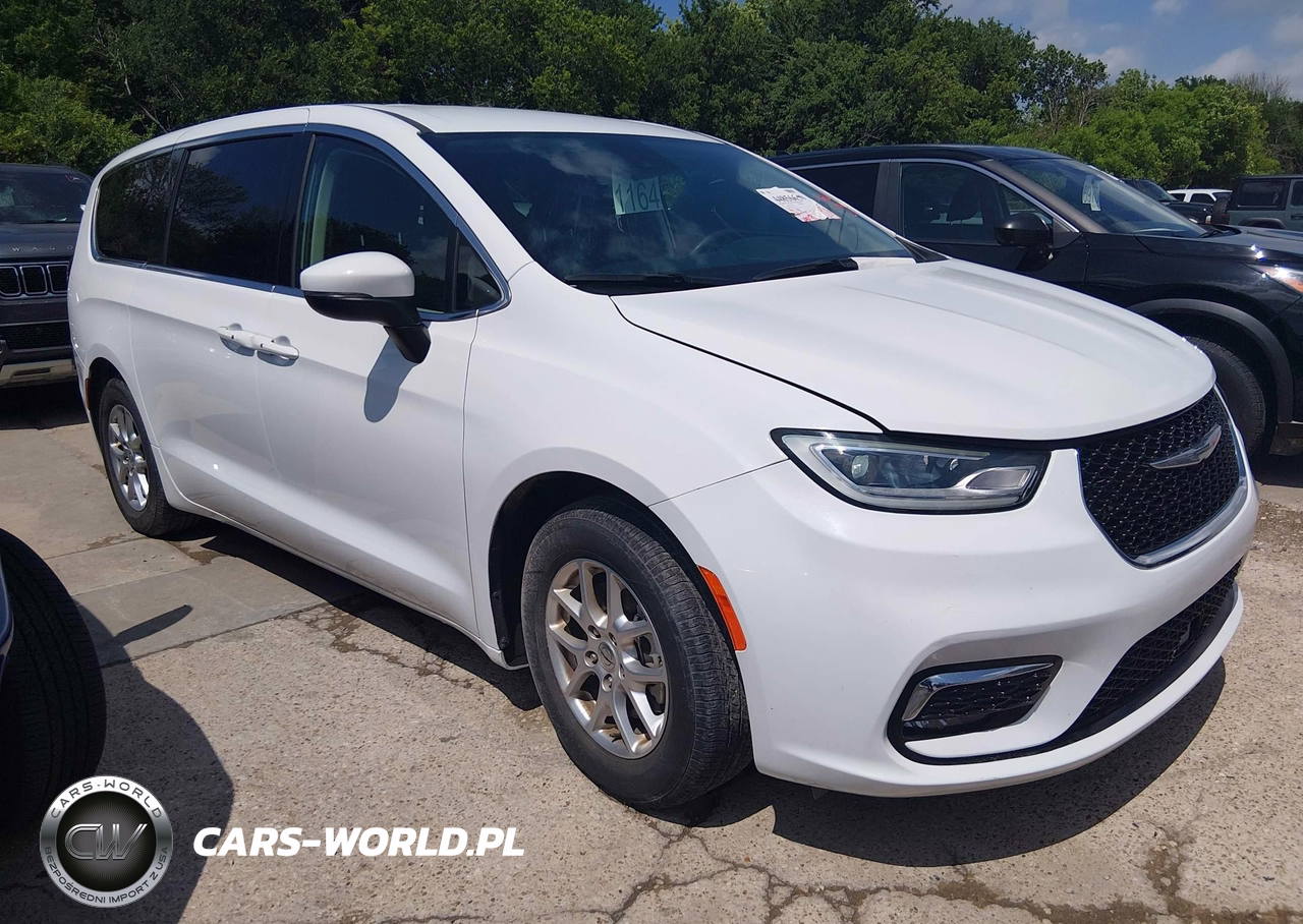 2023 Chrysler Pacifica Touring L