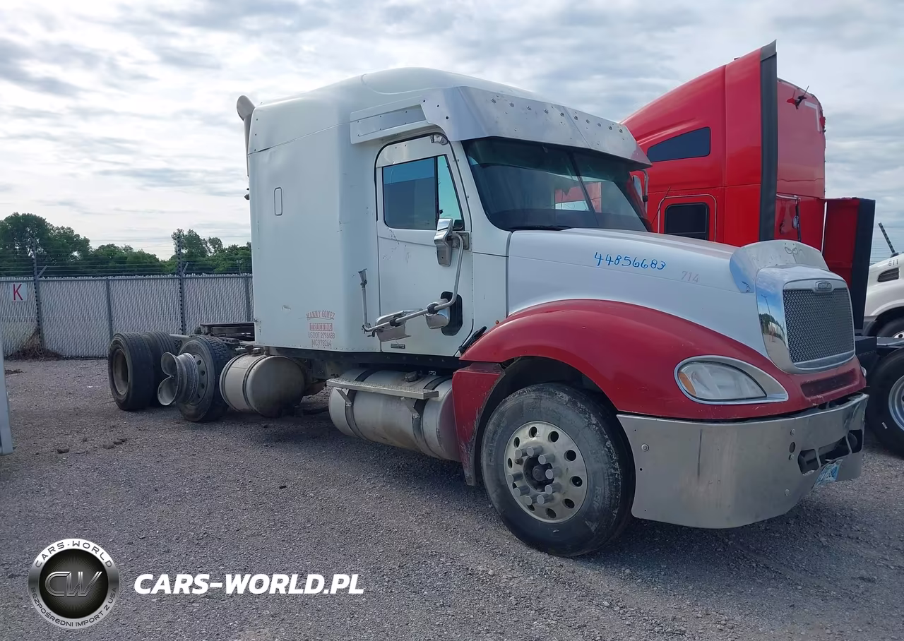 2004 Freightliner Conventional Columbia