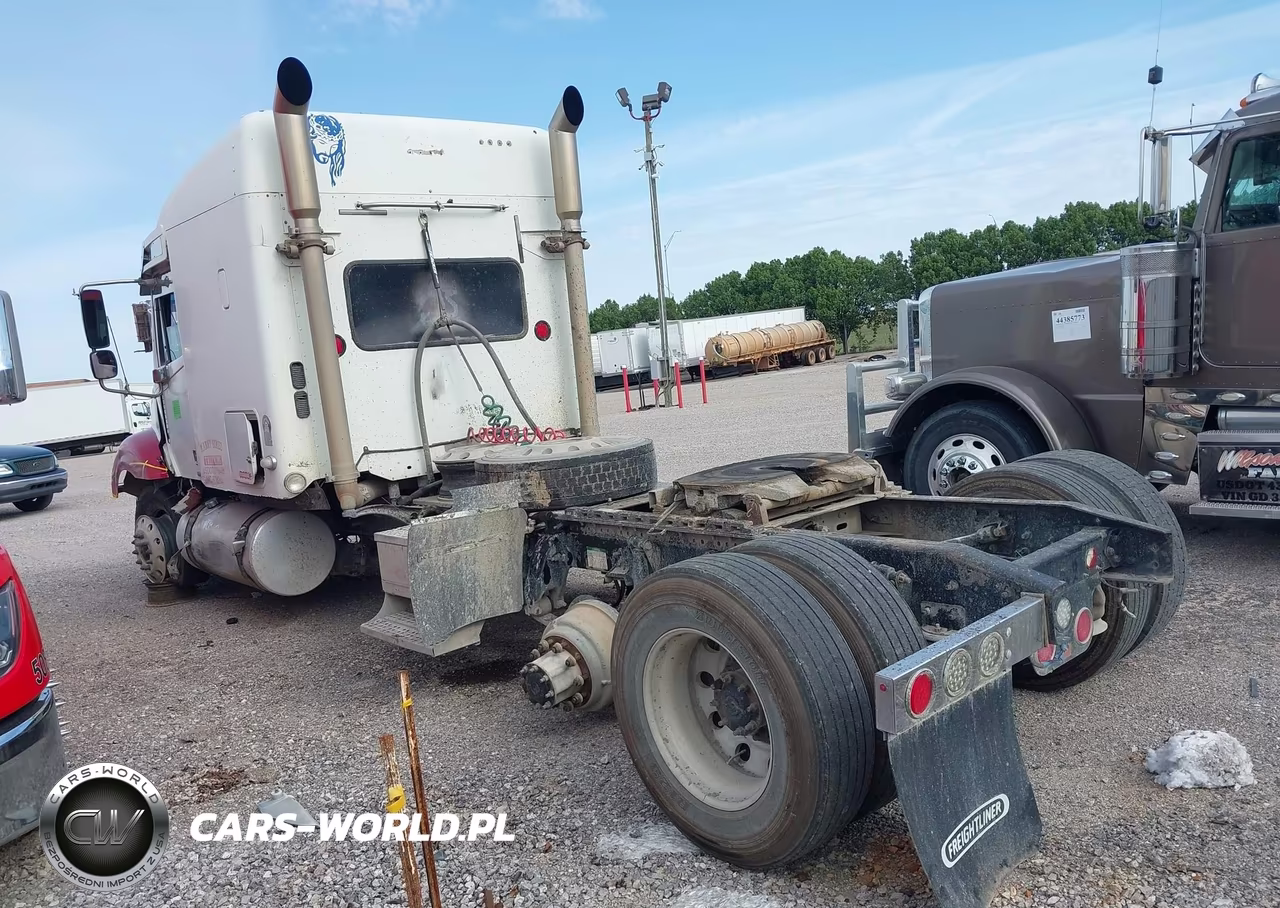 2004 Freightliner Conventional Columbia VIN:1FUJA6CK74LM83114 - 3